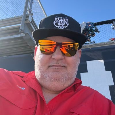 JohnnyVincent76's profile picture. 