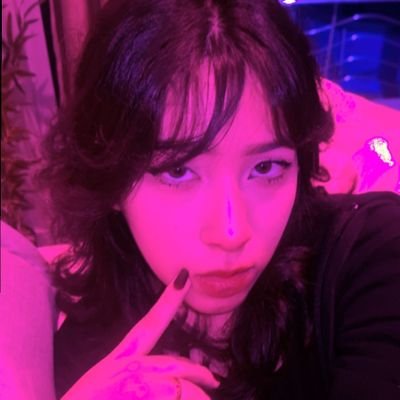 jujulianaw23's profile picture. indígena japonesa