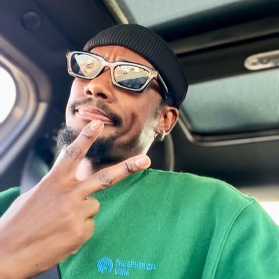 Mhlangabezi_'s profile picture. •music •men •madness •ipantsula le Ngoma •mandihlanjululwe