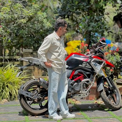 _bassim_7's profile picture. ᴄᴏɴᴛᴇɴᴛ ᴄʀᴇᴀᴛᴏʀ🎀
ᴄɪɴᴇᴩʜɪʟᴇ🪄
#bassim7
Work Hard in Silence let Your Success be Your Noise😼