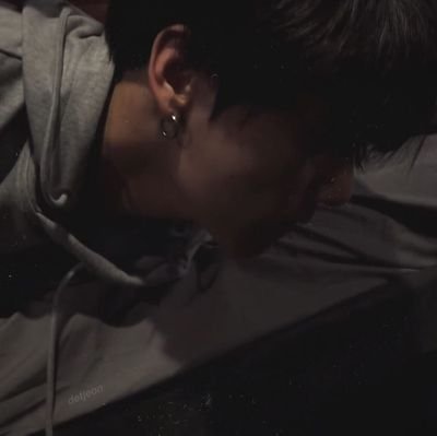 ecliwkook's profile picture. 