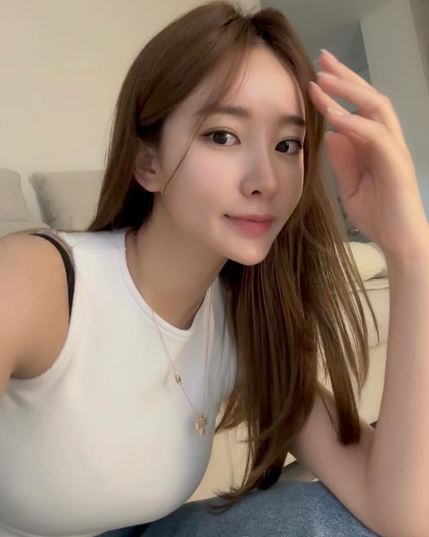 ashbachgah21128's profile picture. 