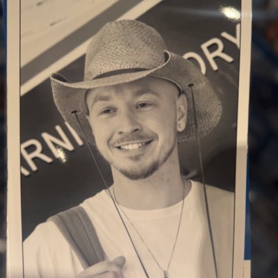 Schnikes's profile picture. Twitter isn’t a real place I can say whatever I want there.  -Kanye West