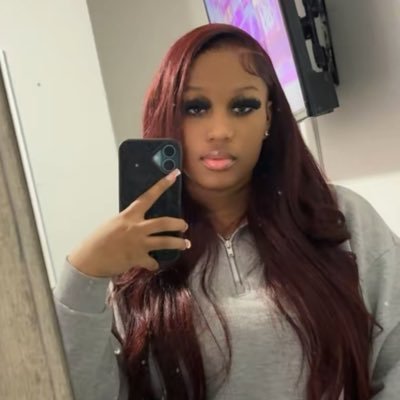 DaYoungestttttt's profile picture. 