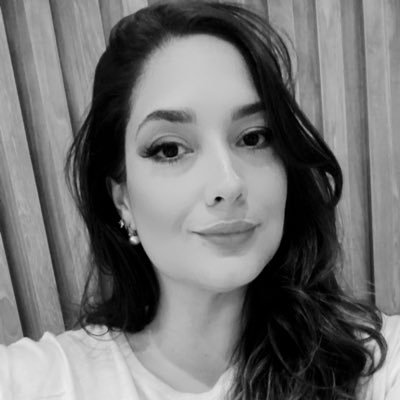 nanamnese's profile picture. Não respondo DM. Viciada em caribe, Opala, Fórmula 1 e séries esquisitas! #Medtt