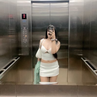 fmost031044's profile picture. 🍑⭐️🌷 โดนระงับบัญชีเก่า อันนี้อันใหม่นะคะ😌 ID modcnp03 🌿📚✨🪄 ถ้าจะทำนิสัยไม่ดีใส่กรุณาเชิญไปที่อื่นนะคะ ไม่ต้องทักสันดานไม่ดี