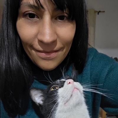 karlamotte's profile picture. Mestiza Mexicana Común. Historia política y de las mujeres.