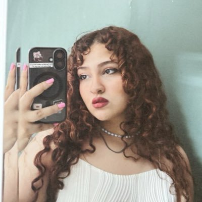 delvanee1's profile picture. 