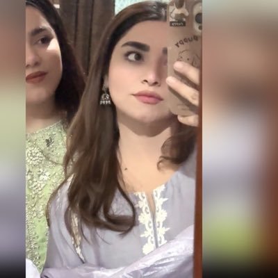 unfunny_aurat_'s profile picture. I wish my life had a background music so I could understand what the hell is going on. Die hard fan of NFAK. #FreePalestine🇵🇸