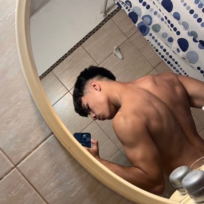 BrunoRi09268549's profile picture. Patricio rey y sus Redonditos de ricota 👑