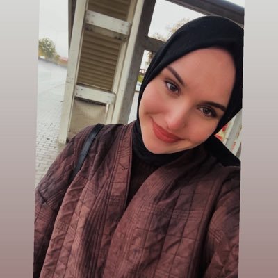 Zehra_bayat12's profile picture. 💌