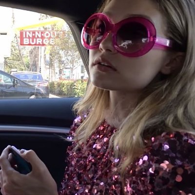 anndemeuleprada's profile picture. 