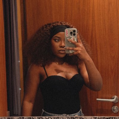 mushraffahh's profile picture. Building the future of digital creative connection with @huecrib | UX Designer