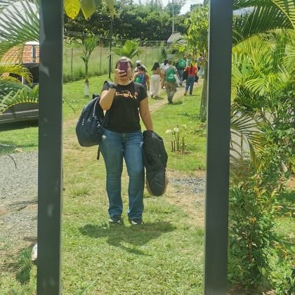 elyrxc's profile picture. Fútbol, música y oficina de cosas sin importancia, se roban tweets y se indignan pendejos a domicilio 😎🎶🎸🤟🏼