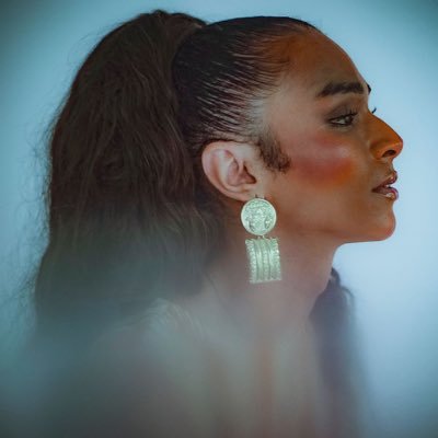 IsisBroken's profile picture. Mãe travesti progenitora, cantora, atriz @tvglobo +27 prêmios. Sergipana no Rio de Janeiro 🌞 Me siga no insta 👇🏾