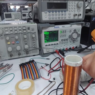 carinamcor's profile picture. phD Physicist/Teacher/Amante del mundo clásico, música, arte, filosofía e historia, humor negro/Disfruto el metal, rock,... 🚫