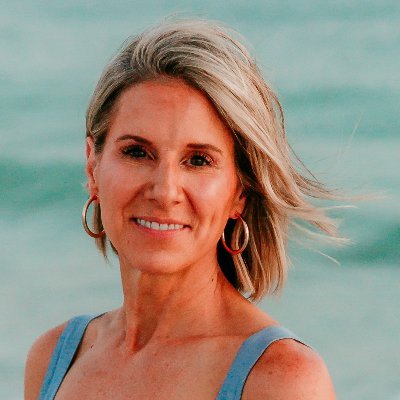 SuzanneBrey's profile picture. Boy Mom, Loyola Greyhound 🥍 3xAA, Q30 Q-Collar Sports Marketing VP // frmr Under Armour //@CoachMikeBrey 💍❤️