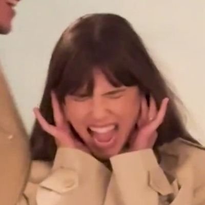 ijbolded's profile picture. tim sukses elizabeth olsen dan uchinaga aeri cabang samarinda