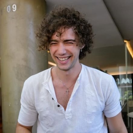 dailybelmonchi's profile picture. amiga personal de tini y mora | @pameluvspili🤍

                         team conrad🤝🏻