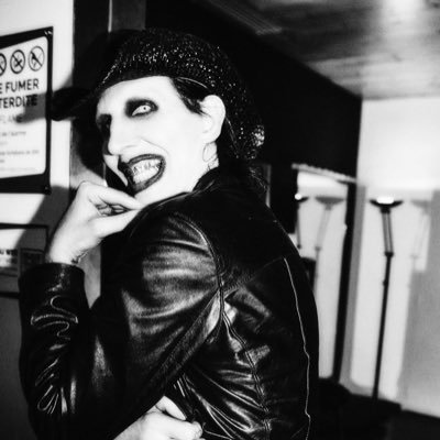 mellifluousdoe's profile picture. mansontwt ❤︎ temp priv