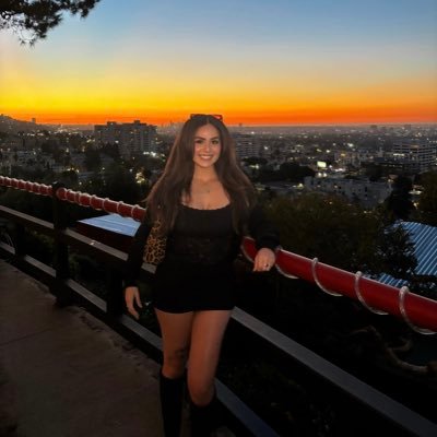 jazzzonacloud's profile picture. 