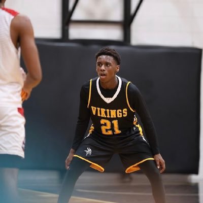 TracyWhitt07's profile picture. 2026/pg/sg/barnes academy varsity/@tracywhitt11@gmail.com/5’7 ,135/