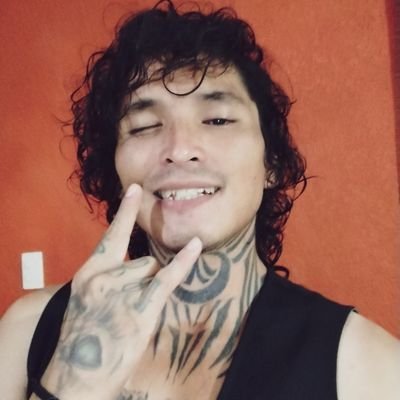 DeathCreeping1's profile picture. Estás viendo al Arcángel de la Muerte Azrael! 🔥
Para: todo el mundo
De: México.