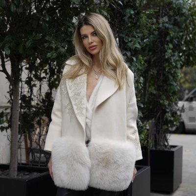 Jessica159248's profile picture. It's easy to find the friend but it's hard to find  a real friend in this cruel world 💖 
If you want money, it will be blocked ❌
No Gift Card ❌ No Porn 🔞