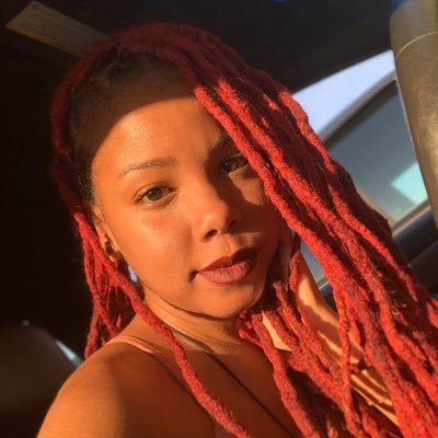 lixerloxx's profile picture. starting over after 15 years on Twitter 🥹 ♋️ ✨ •Instagram- AmorousRR