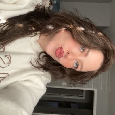 CaitieCollins's profile picture. whatever