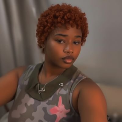 sharkell14's profile picture. I tweet,delete and gaslight myself