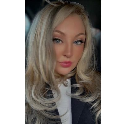 mishricci's profile picture. 