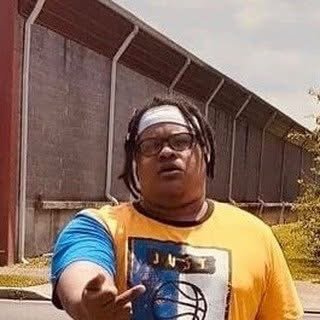 FxttBoi305's profile picture. 