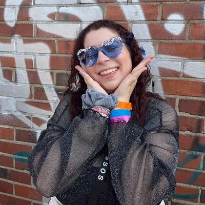 calrouselrh's profile picture. i'm missing all these memories, maybe they were never mine