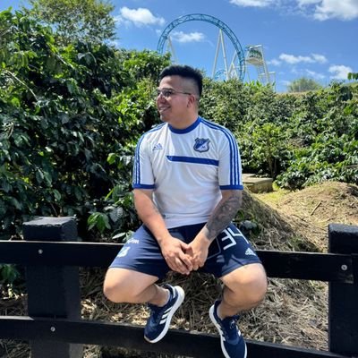 andresfsuarezf's profile picture. ¡Bogotano salsero! Hincha del Ballet Azul Ⓜ️ Comunicación Social y Periodismo en la U. Central🎙Periodista de @Azul_Total 💻⚽️