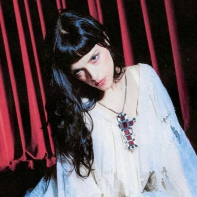 notforradios's profile picture. y tú das vueltas en mi mente — fan account @themarias @notforrradio