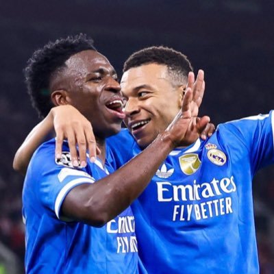 Belli5A's profile picture. just nickname 🫥|Enigmatic 🥷🏻| stagiaire 🩺