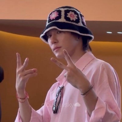 snnusky's profile picture. 𝙎 𝙩𝙤 𝙩𝙝𝙚 𝙉 | nani's answer — god sent me nani so i would not spend a lifetime translating my soul • #kotae #คำตอบของนานิ