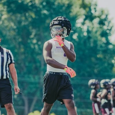 ChristianY55273's profile picture. Bardstown High School '28 | 4.64 40 | rb & olb | 4x2 state champion | long jump national champion | adidas all-American | 5'9 165lbs| phone number 502-203-4231