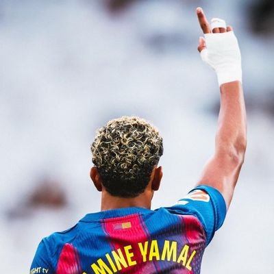 0323Musawenkosi's profile picture. Kaizer Chiefs✌️💛. FC Barcelona💙❤️. Leo Messi🐐.