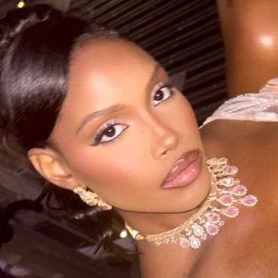 AudnyApeiron's profile picture. 