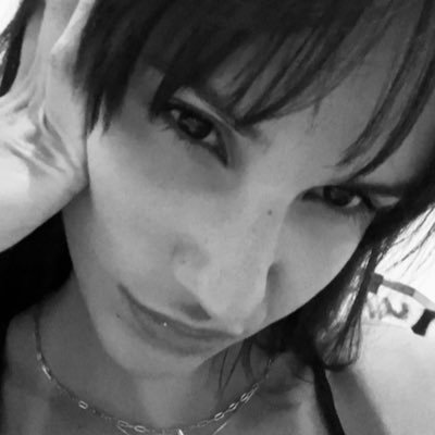 yeyeslim's profile picture. Thank U 4 Letting Me Be Myself