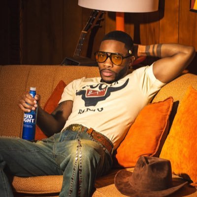 dennisXuniverse's profile picture. ☽ • 𝚜𝚌𝚘𝚛𝚙𝚒𝚘