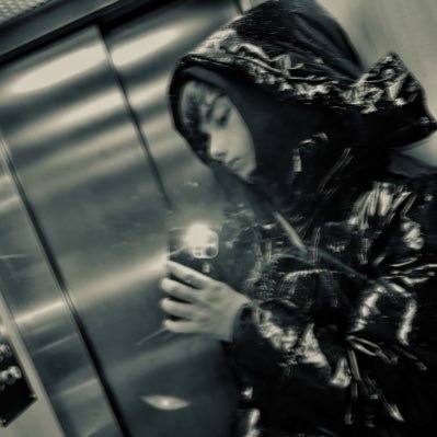 xurde's profile picture. 