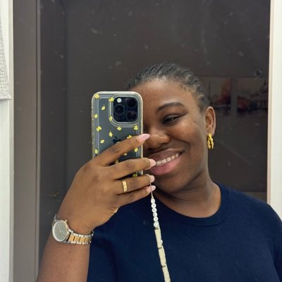 yoonciella's profile picture. | 2 corinthiens 12:9 ✞ |