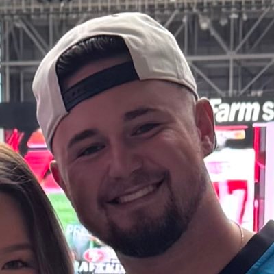 iBLsmooth's profile picture. LET GO(D) Deuteronomy 31:6  •WWE•Panthers•Celtics•Blues•WhiteSox•