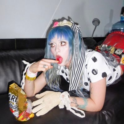 thatshowt's profile picture. જ⁀➴°⋆mwah! x  ೃ༄*