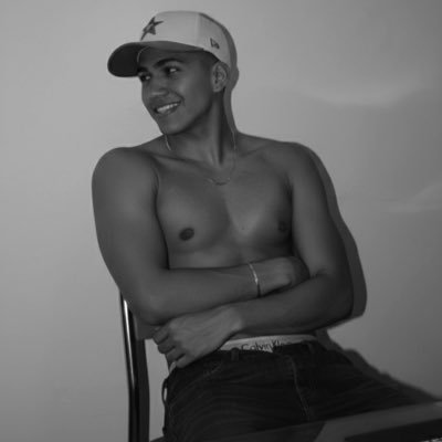 eduarmontoyam's profile picture. 🐚🌊🥥🧜🏾‍♂️