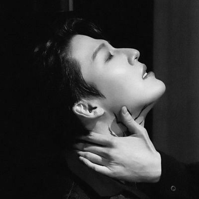 SPINNING09_09's profile picture. 공전과 자전을 반복하며 스쳐 지나는 모든 것,