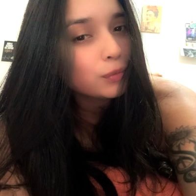 lzablle's profile picture. 